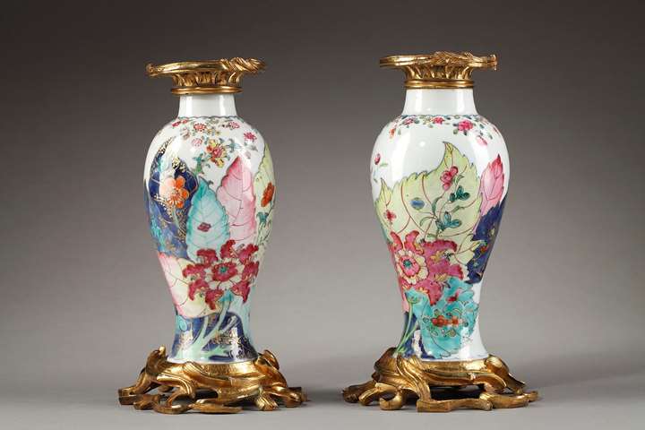 Pair of vases "famille rose" porcelain decorated with Tobacco leaf -Qianlong period